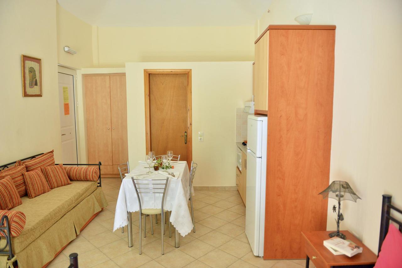 Aparthotel Korali Almiropótamos Esterno foto